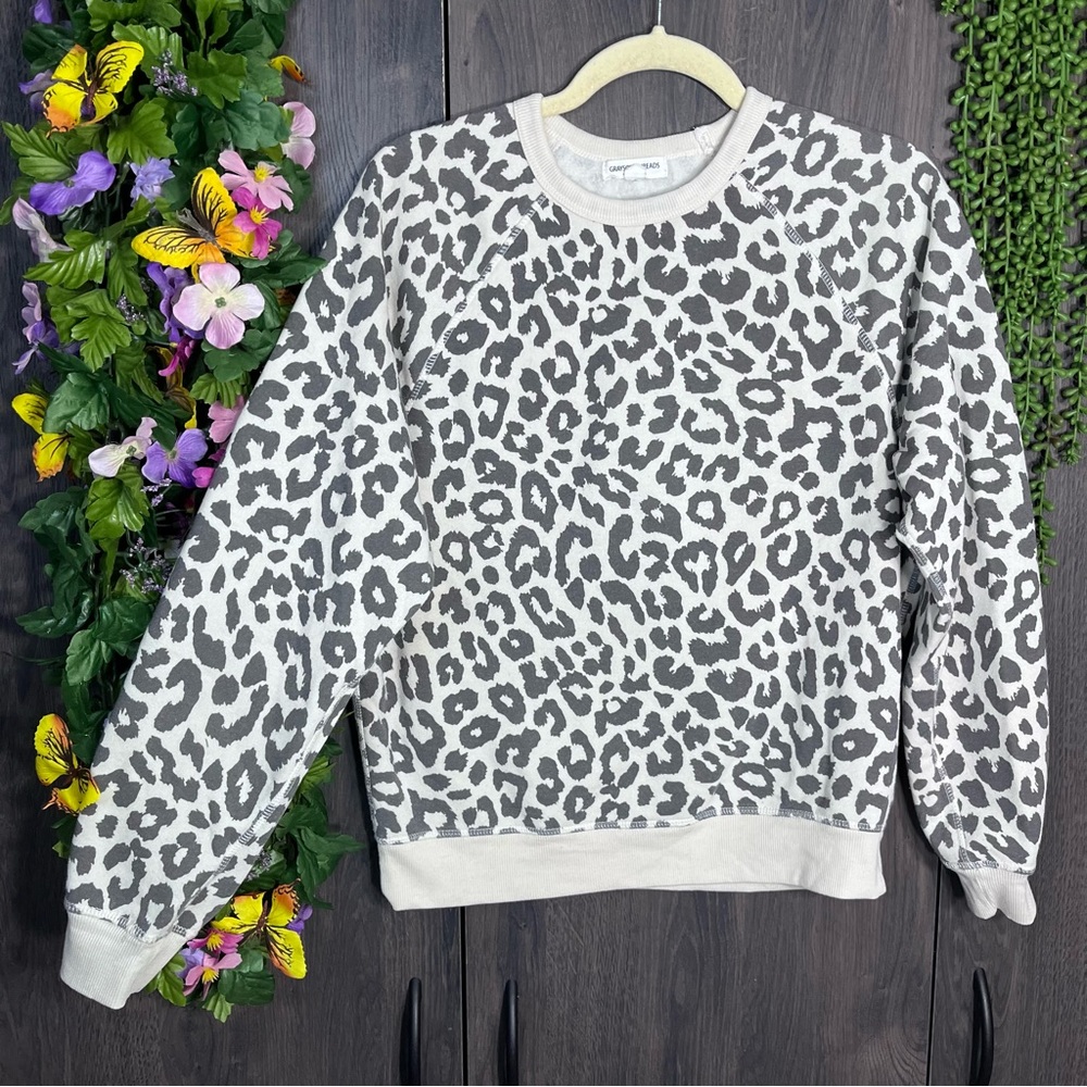 ./2/$40grayson Threads Leopard Print Crew Neck Pu… - image 3